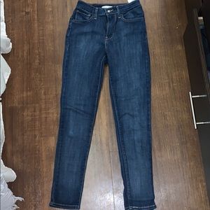 LEVI’S size 27